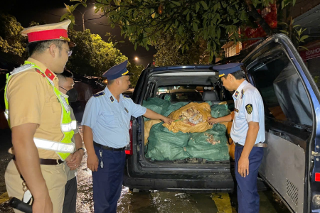Cao Bằng: Xử phạt hành chính và tiêu hủy 310 kg móng giò lợn không rõ nguồn gốc