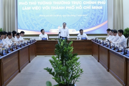 TPHCM phấn đấu tăng trưởng trên 10%, xác định giải ngân vốn đầu tư công là trọng tâm ưu tiên