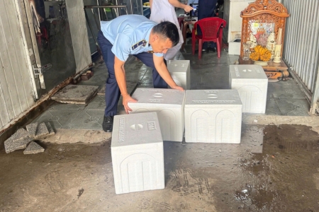 Quảng Ninh: Xử phạt gần 43 triệu đồng cơ sở M888com link hiện đang mở nước đá vi phạm ATTP