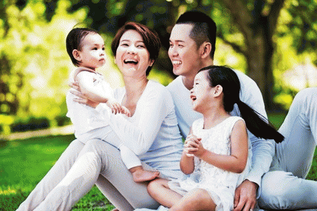 Mức sinh xuống thấp kỷ lục, Bộ Y tế đề xuất biểu dương gia đình sinh đủ hai con