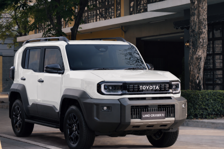 Toyota Việt Nam chính thức giới thiệu Land Cruiser FJ hoàn toàn mới