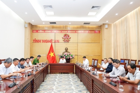 Bộ Xây dựng và Nghệ An ký quy chế phối hợp bảo đảm an toàn giao thông đường sắt
