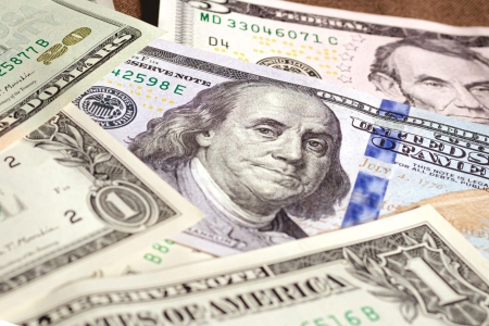 Tỷ giá USD hôm nay 4/8: Đồng yên tăng mạnh, USD chịu áp lực