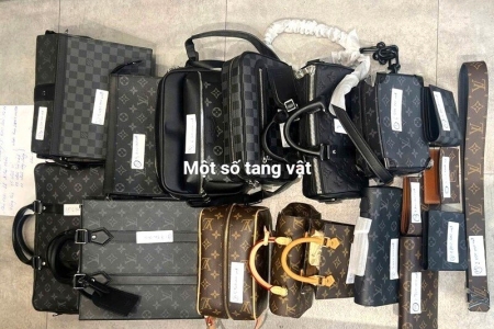 Hà Nội: Phát hiện đường dây kinh doanh hàng thời trang giả mạo nhãn hiệu