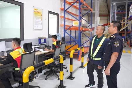 Bộ Tài chính đề xuất quy định riêng về quản lý hàng hóa xuất nhập khẩu qua thương mại điện tử