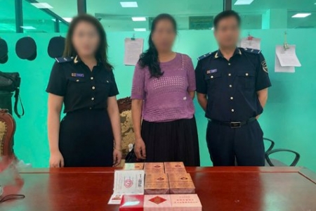 Lào Cai: Hải quan liên tiếp phát hiện các vụ vận chuyển thuốc lá điếu nhập lậu