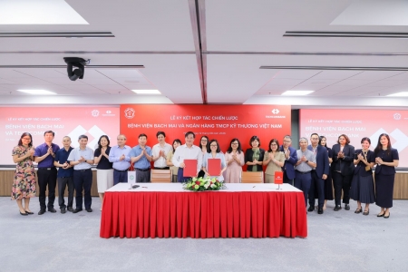 Bệnh viện Bạch Mai và Techcombank hợp tác xây dựng hệ sinh thái tài chính y tế hiện đại