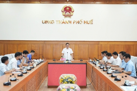 Chủ tịch UBND thành phố Huế: Xây dựng chính quyền cầu thị, lắng nghe, công khai, minh bạch