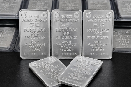 Giá bạc hôm nay 25/8: Thế giới vượt 69 USD/ounce