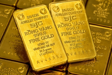 Giá vàng hôm nay 26/8: Tiếp tục tăng