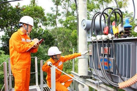 Điện lực Thái Nguyên chủ động bảo đảm cấp điện an toàn, ổn định dịp Quốc khánh 2/9