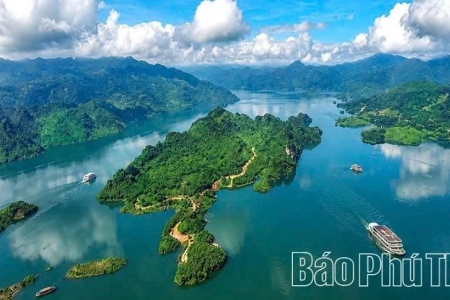Phú Thọ hướng tới xây dựng hệ sinh thái du lịch đồng bộ, hiện đại