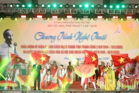Phú Thọ ngập tràn sắc màu nghệ thuật trong ngày hội Quốc khánh 2/9
