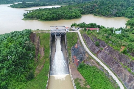 ADB và Việt Nam ký kết gói tài trợ xây dựng hệ thống thủy lợi hiện đại