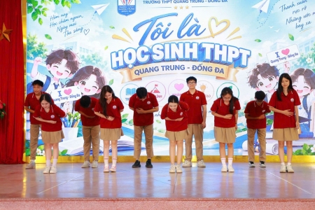 "Tôi là học sinh Trường THPT Quang Trung - Đống Đa": Buổi sinh hoạt dưới cờ đầu năm đầy ý nghĩa