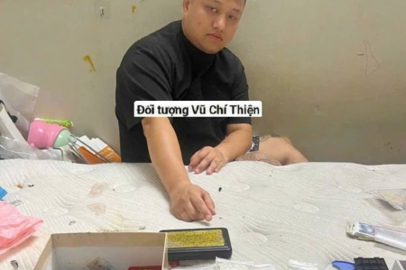 Hà Nội: Từ kiểm tra nhân viên giao hàng, phát hiện gần 300g ma túy tổng hợp
