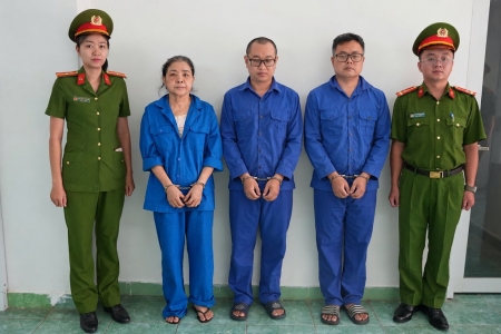 TP.HCM: Khởi tố 3 đối tượng in ấn và phát hành trái phép 21.000 quyển sách