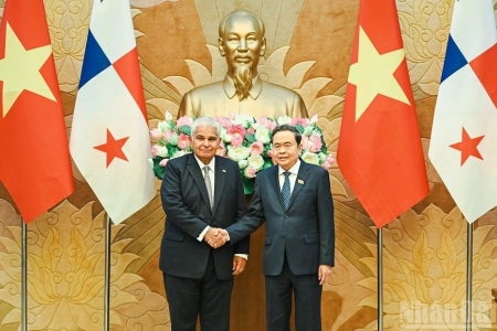 [Ảnh] Chủ tịch Quốc hội Trần Thanh Mẫn hội kiến Tổng thống Panama Jose Raul Mulino