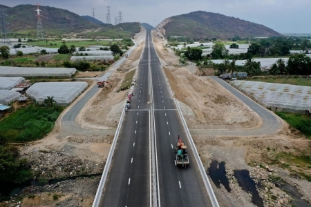Tháo gỡ điểm nghẽn các công trình trọng điểm lĩnh vực Công Thương và Xây dựng