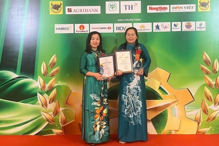 Hà Tĩnh có 2 cá nhân được vinh danh “Nông dân Việt Nam xuất sắc 40 năm đổi mới”