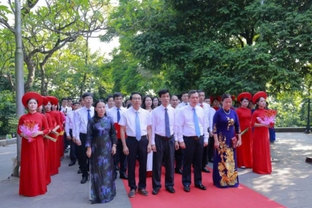 Phú Thọ báo cáo thành tích giáo dục trước anh linh Quốc Tổ Hùng Vương