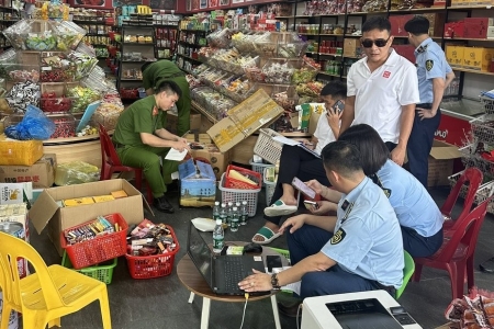 Bắc Ninh: Chuyển cơ quan công an vụ tàng trữ, kinh doanh gần 2.000 bao thuốc lá điếu ngoại nhập lậu