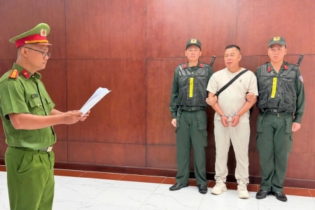 Khởi tố, bắt tạm giam chồng cũ Hằng Du Mục về tội xâm phạm quyền sở hữu công nghiệp