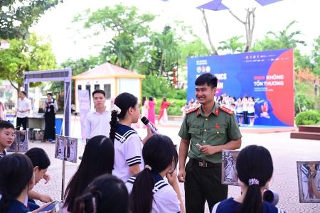 Phát động Chiến dịch “Không một mình 2026”: Trang bị kỹ năng số, bảo vệ trẻ em trên không gian mạng