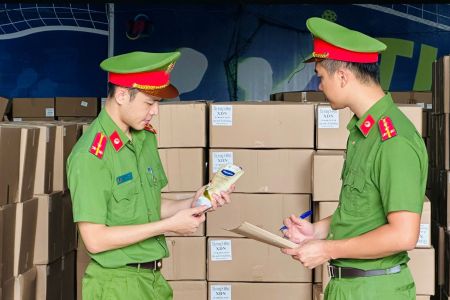 Hàng giả thời thương mại điện tử: Chiêu trò tinh vi, hệ lụy khó lường