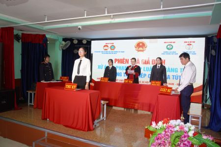 TP.HCM: Phường Tây Thạnh tuyên truyền phòng, chống ma túy tại học đường qua phiên tòa giả định