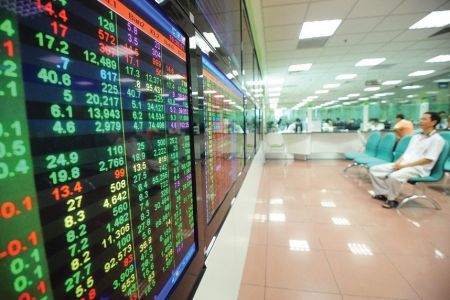 Chứng khoán phiên chiều 26/10: Nhóm vốn hóa lớn chìm trong sắc đỏ, VN-Index mất hơn 10 điểm