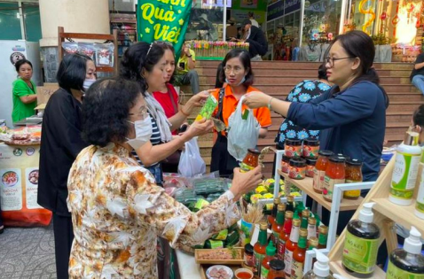 Đặc sản xanh, sạch quy tụ tại phiên chợ 'Tết Xanh - Quà Việt'
