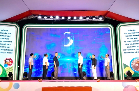 Hà Nội đẩy mạnh quảng bá sản phẩm OCOP, làng nghề gắn với phát triển du lịch