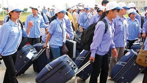Người Việt lao động tại nước ngoài gửi về 3 - 4 tỷ USD mỗi năm