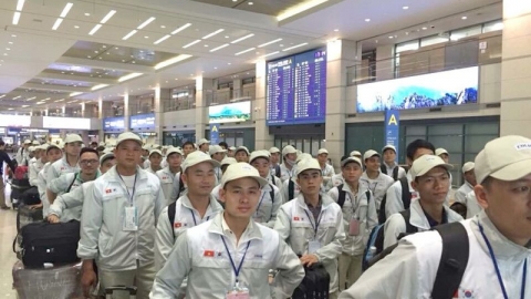 Lao động Việt Nam tại Hàn Quốc được gia hạn thời gian lưu trú thêm 1 năm