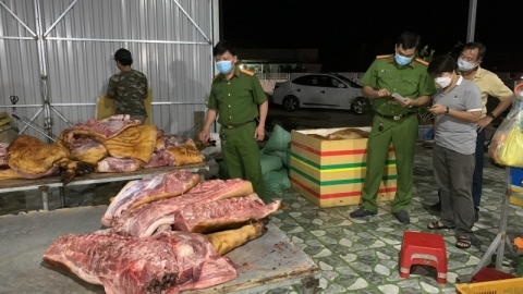 Bình Thuận phát hiện hơn 1 tấn thịt heo không rõ nguồn gốc tại cơ sở dịch vụ tiệc cưới
