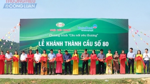 Nhựa Tiền Phong khánh thành cầu nối yêu thương số 80 - Cầu Co En tại tỉnh Điện Biên