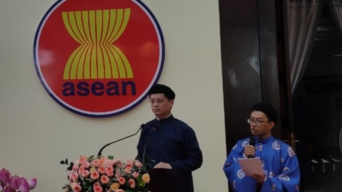 Trang phục truyền thống các nước ASEAN tại Festival Huế 2022