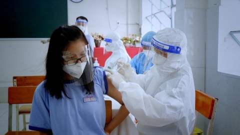 TP. Hồ Chí Minh: 9 quận chưa tổ chức tiêm vaccine cho học sinh tại trường