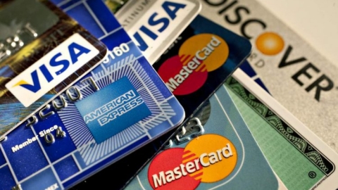 Rủi ro nợ xấu từ dịch vụ vay thẻ tín dụng