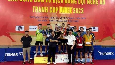 Gần 400 tay vợt tranh tài giải “Giải bóng bàn vô địch đồng đội Nghệ An tranh cúp UNREX 2022”