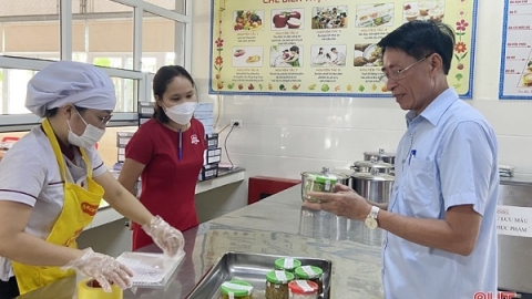 Hà Tĩnh: Tăng cường công tác kiểm tra vệ sinh an toàn thực phẩm trong các bếp ăn nhà trường
