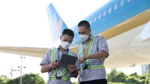 Vietnam Airlines đẩy mạnh chuyển đổi số với phần mềm quản lý kỹ thuật và bảo dưỡng tàu bay mới