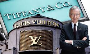 Tỷ phú Bernard Arnault soán ngôi “người giàu nhất thế giới” của Elon Musk