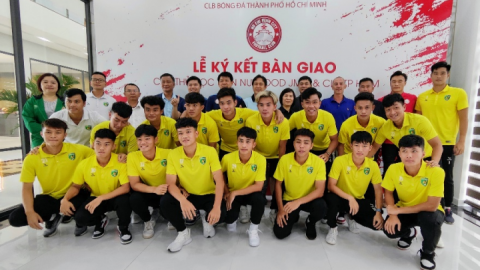  Học viện Bóng đá Nutifood JMG chuyển giao 17 cầu thủ cho CLB Bóng đá TP. Hồ Chí Minh