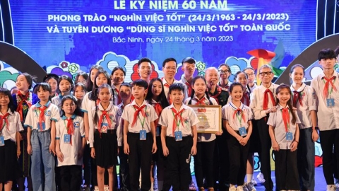 Chủ tịch nước Võ Văn Thưởng dự lễ kỷ niệm 60 năm phong trào nghìn việc tốt tại Bắc Ninh