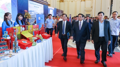 Thủ tướng Chính phủ dự Hội nghị công bố quy hoạch và xúc tiến đầu tư tỉnh Khánh Hòa