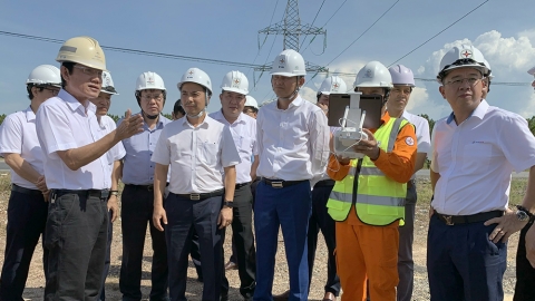 Đường dây 500kV Bắc - Nam mở đầu cho hiện đại hóa hệ thống truyền tải quốc gia