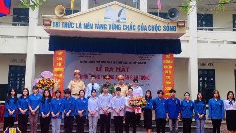 Quảng Ninh: Ra mắt mô hình “Cổng trường an toàn giao thông”