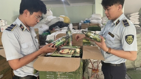 Phú Yên: Tạm giữ trên 10.000 sản phẩm vận chuyển trái phép